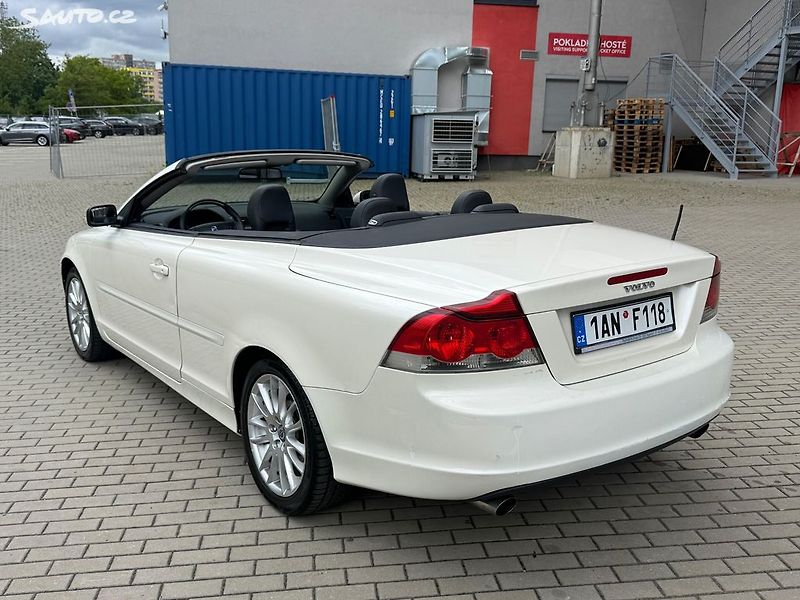 Volvo C70 (2007) 2.4D, 132kw Kabrio Automat - fotka 3 z 21