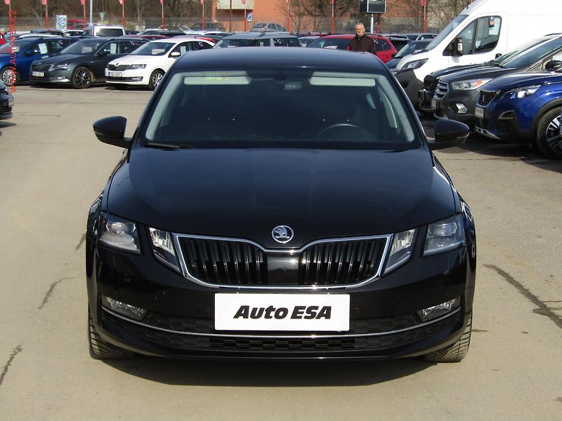 Škoda Octavia (2019) 1.6TDi 4x4, 1.maj,ČR, Style - fotka 2 z 17
