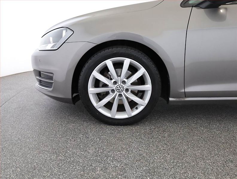 Volkswagen Golf (2015) 1.6 TDI, Navi, Tempomat - fotka 17 z 17