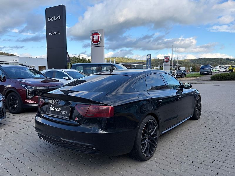 Audi A5 2.0 TDi 140kW AT Sportback S-L - fotka 3 z 11