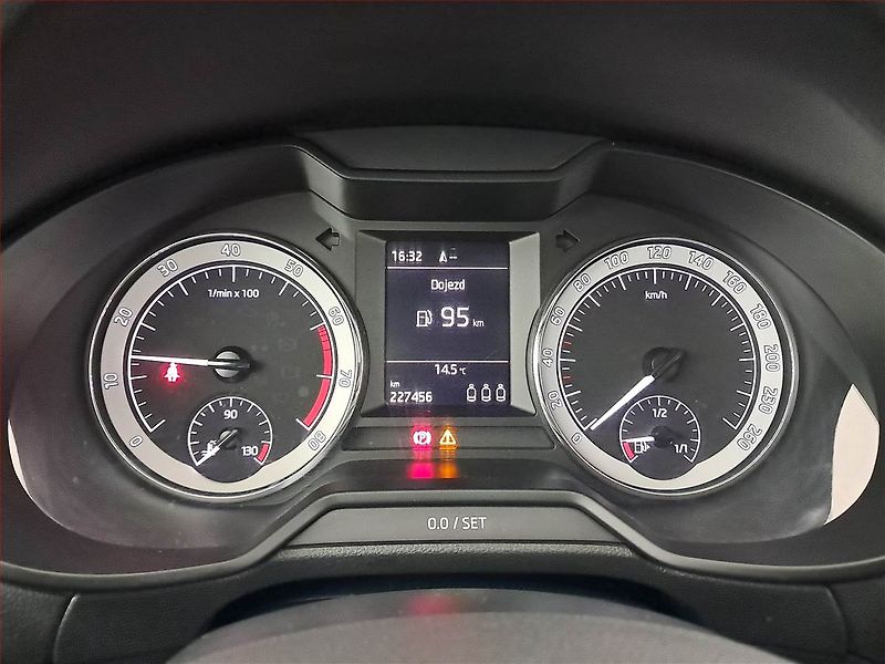 Škoda Octavia (2017) Style 1.0 TSI, Serv.kniha - fotka 11 z 19