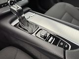 Volvo XC90 D5 AWD MOMENTUM PRO REZERVACE - náhled 29