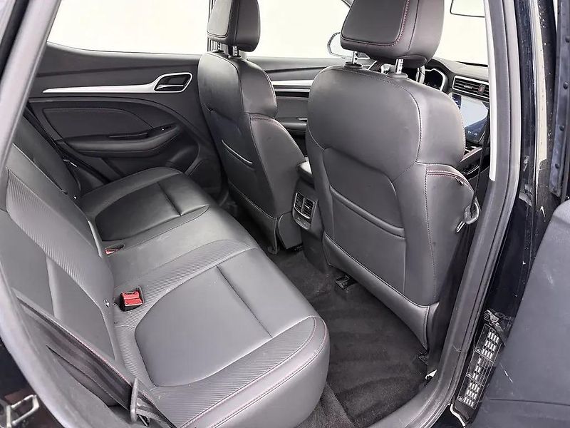 MG ZS EV 130kW 51kWh LUXURY DPH - fotka 9 z 11