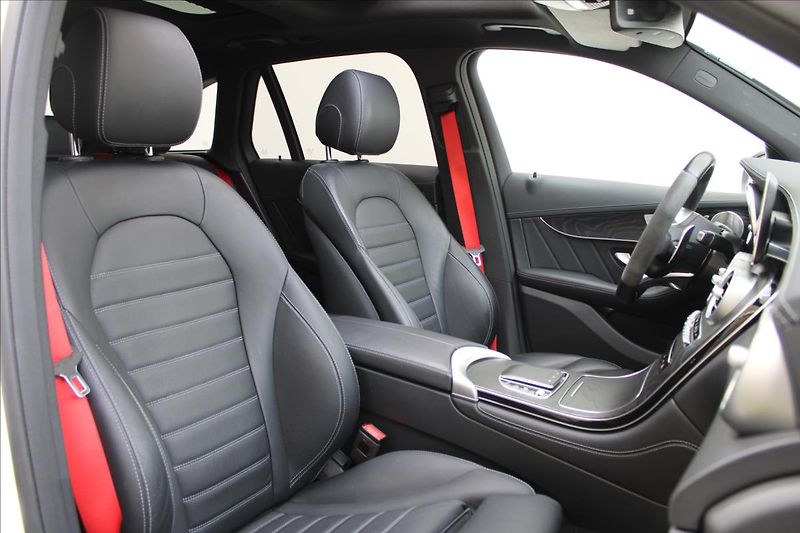 Mercedes-Benz GLC 43 AMG 4M/TOP-VÝBAVA/DPH - fotka 33 z 49