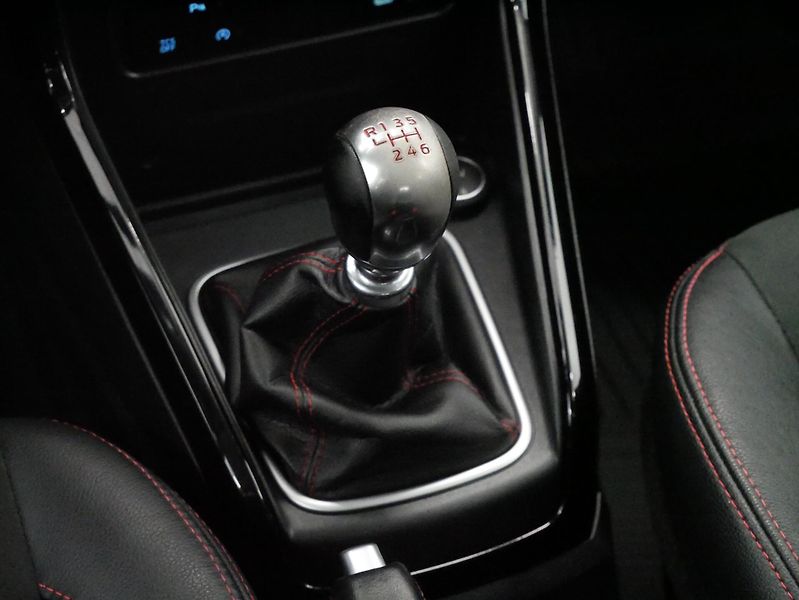 Ford EcoSport - fotka 32 z 34