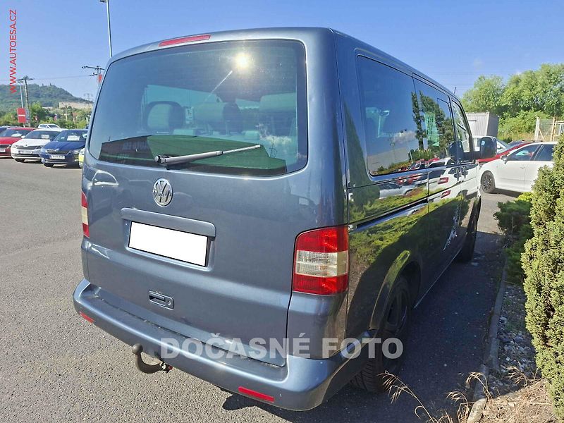 Volkswagen Multivan (2004) 2.5TDi, AC, TZ - fotka 2 z 3
