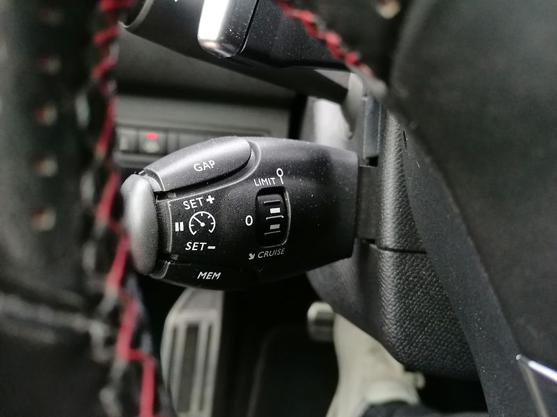Peugeot 308 (2018) 2.0 HDi SW GT-Line 130kW A/T - fotka 16 z 28
