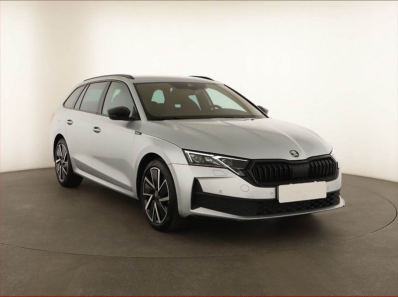 Škoda Octavia (2025) 1.5 eTSI mHEV, Sportline - fotka 1 z 19