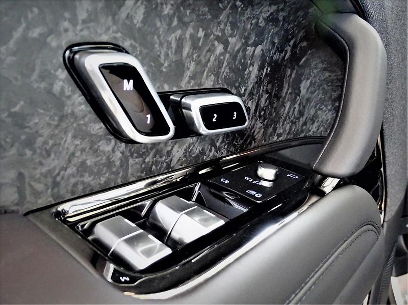 Land Rover Range Rover Sport (2026) 3,0 D350 AUTOBIOGRAPHY SWB - fotka 15 z 39