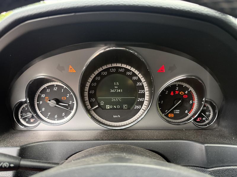 Mercedes-Benz Třídy E E 350  - fotka 12 z 20