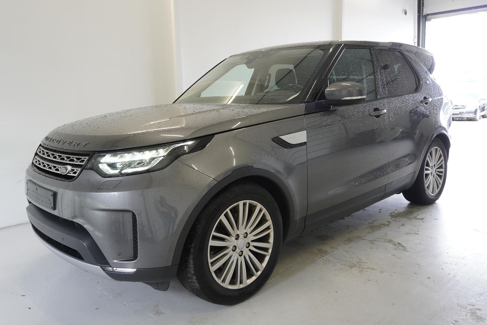 Land Rover Discovery   3,0 TDV6 4WD AUTOMAT