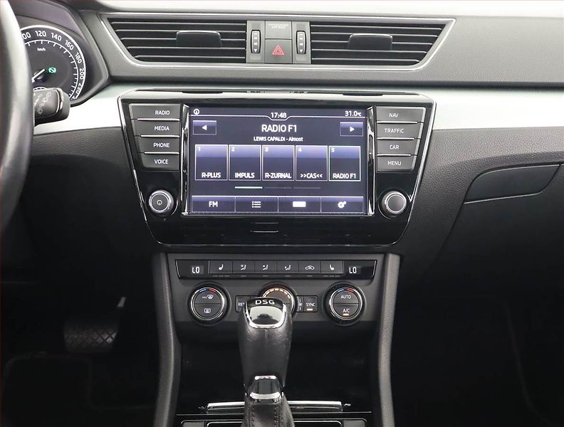 Škoda Superb (2016) Style 2.0 TDI, Automat - fotka 12 z 22