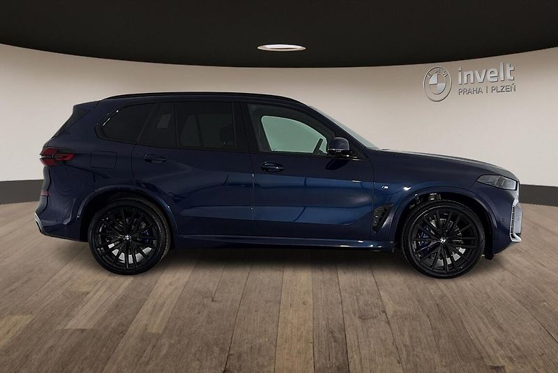 BMW X5 xDrive40d - fotka 2 z 26