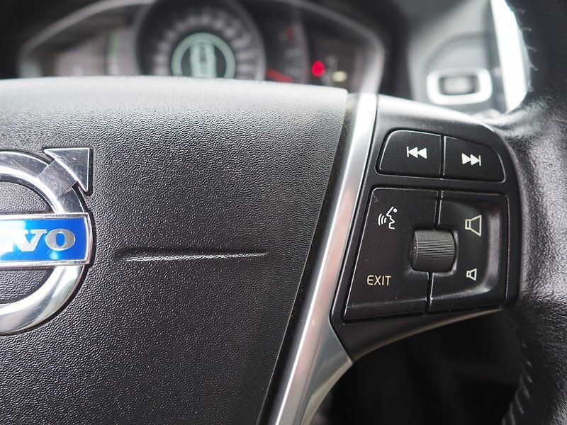 Volvo XC60 (2016) D3 100 kW, Momentum, AWD - fotka 23 z 38
