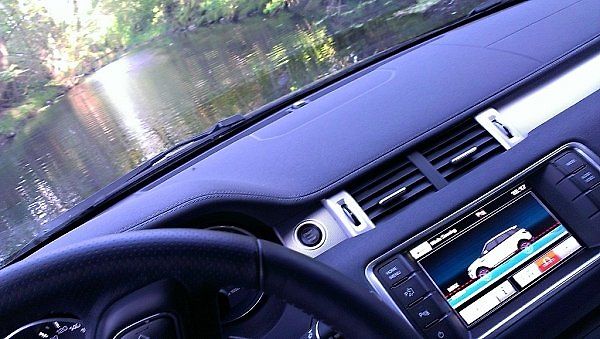 Range Rover Evoque.