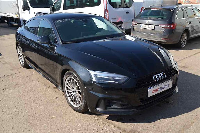 Audi A5 (2021) SPORTBACK 2,0 TDI AT - fotka 3 z 21