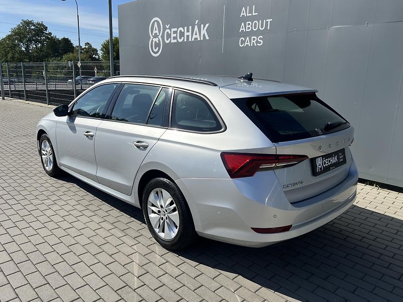 Škoda Octavia (2021) 2,0TDi 110kW AMBITION DSG 4x4 - fotka 40 z 41