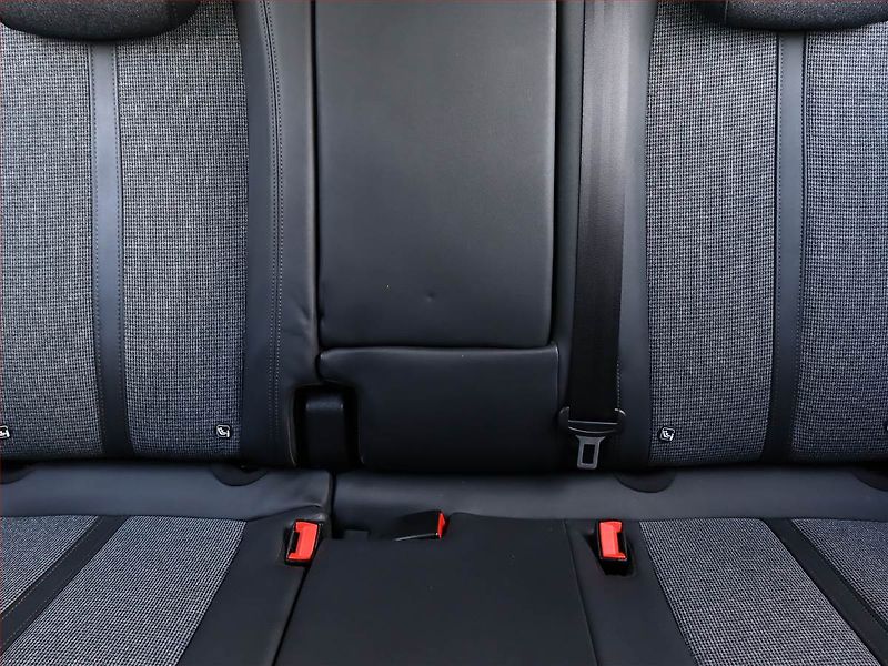 Peugeot 3008 (2020) 1.5 BlueHDi, ČR,1.maj - fotka 8 z 17
