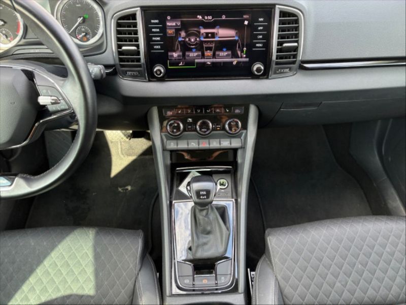 Škoda Karoq 2,0 TDI 110 4x4 Style AT - fotka 7 z 9