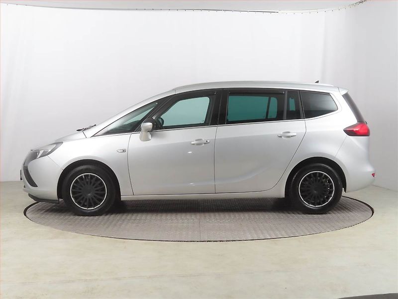 Opel Zafira (2015) 1.6 CDTI, Serv.kniha, Navi - fotka 3 z 18