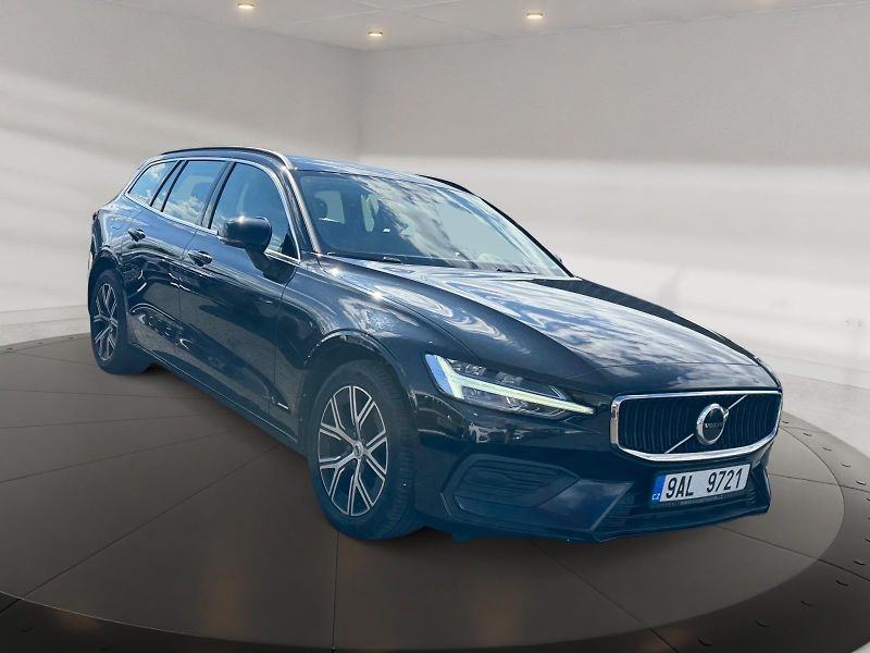 Volvo V60 (2022) CORE B3 MHEV 120kW CZ DPH - fotka 3 z 11