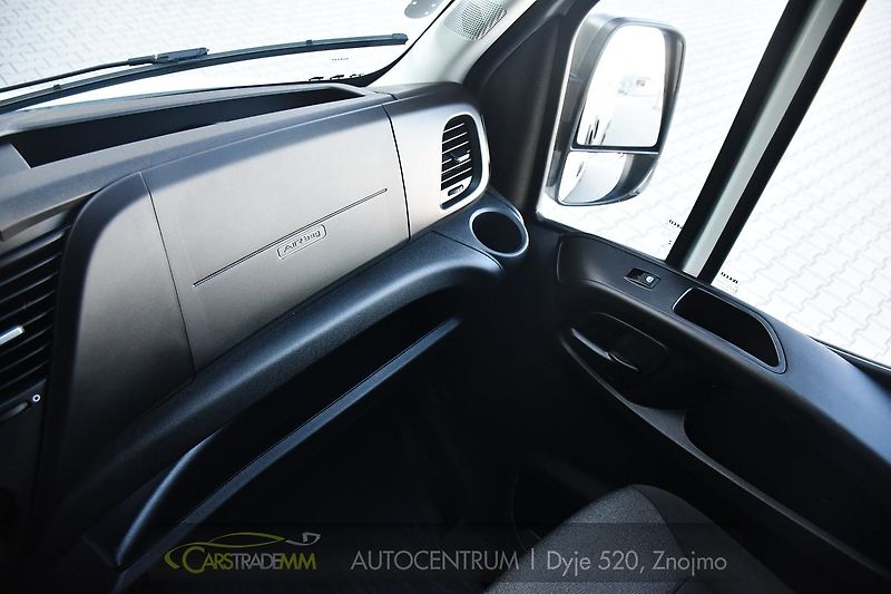 Iveco Daily 2,3HPi AUTOMAT REZERVACE - fotka 18 z 44