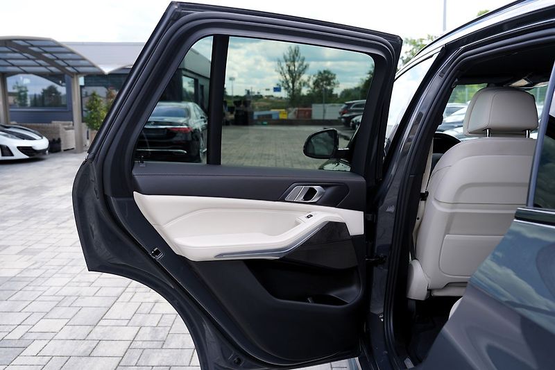 BMW X5 40d xDrive, Mpaket/21/Led/ČR - fotka 15 z 49