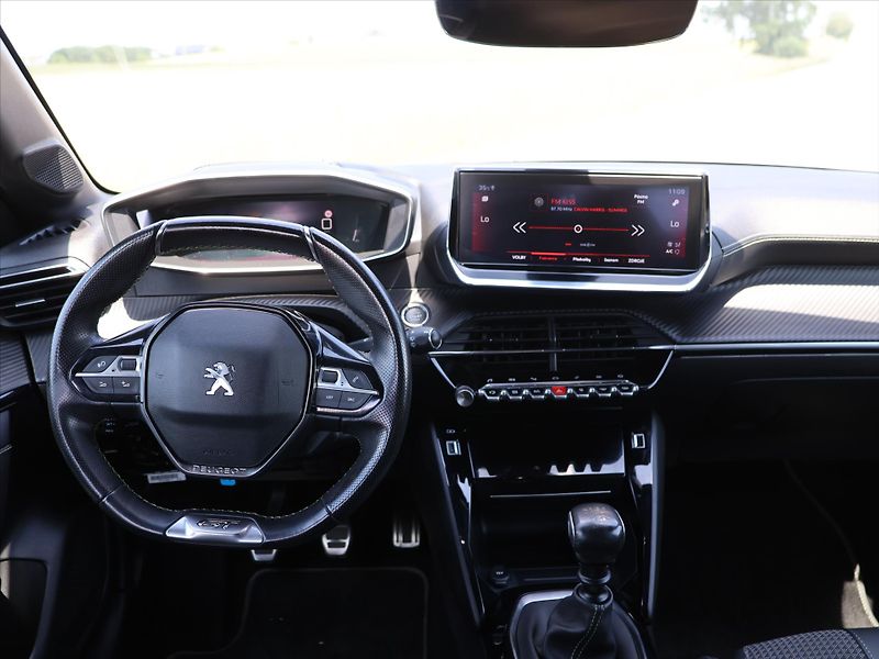 Peugeot 208 1,2 PT 74kW GT-Line LED - fotka 19 z 26