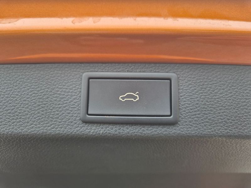 Škoda Karoq 1,5 TSI DSG 110kW Fresh - fotka 21 z 21