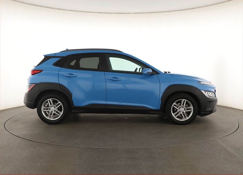 Hyundai Kona (2021) 1.0 T-GDI, Automat, ČR,1.maj - fotka 6 z 19