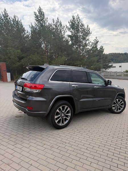 Jeep Grand Cherokee 3.0 D - fotka 7 z 28