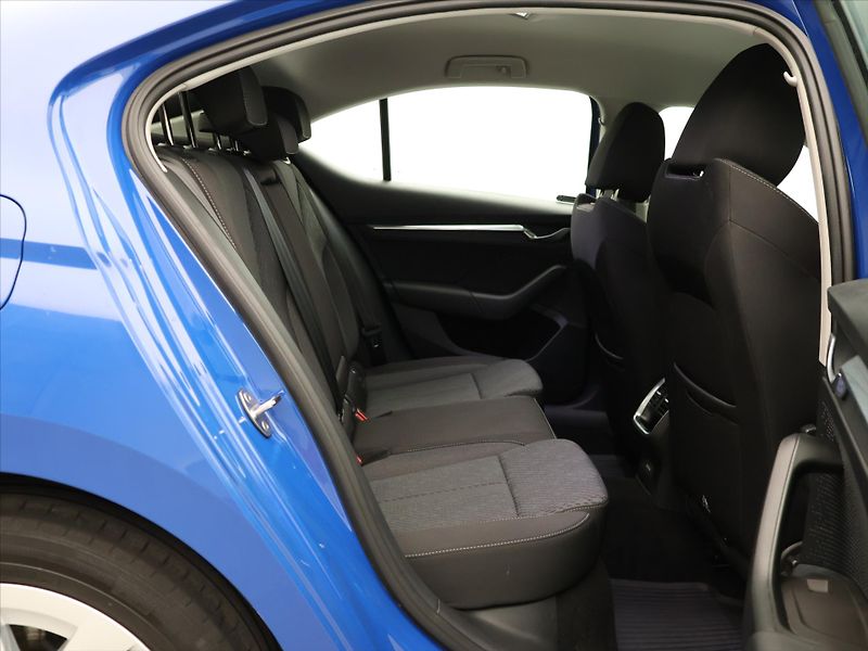 Škoda Octavia 2,0 TDI Style CZ 1.Maj. DPH - fotka 12 z 18