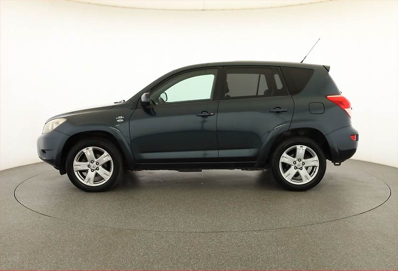 Toyota RAV4 (2006) 2.2 D-CAT, 4X4, Navi - fotka 3 z 20
