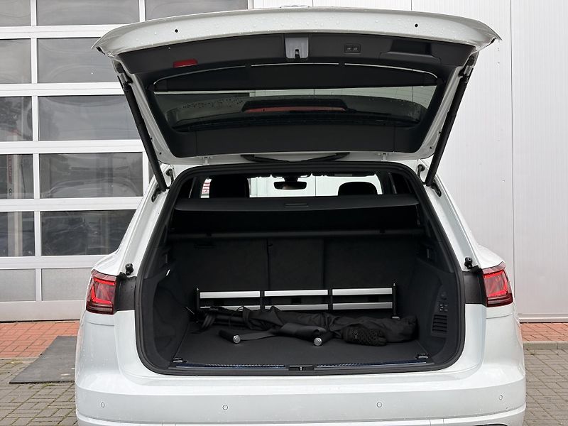Volkswagen Touareg (2024) - fotka 8 z 44