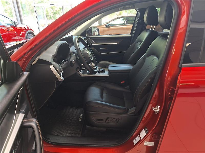 Mazda CX-60 3.3 D 254k AWD AT8 HOMURA + Pa - fotka 3 z 17