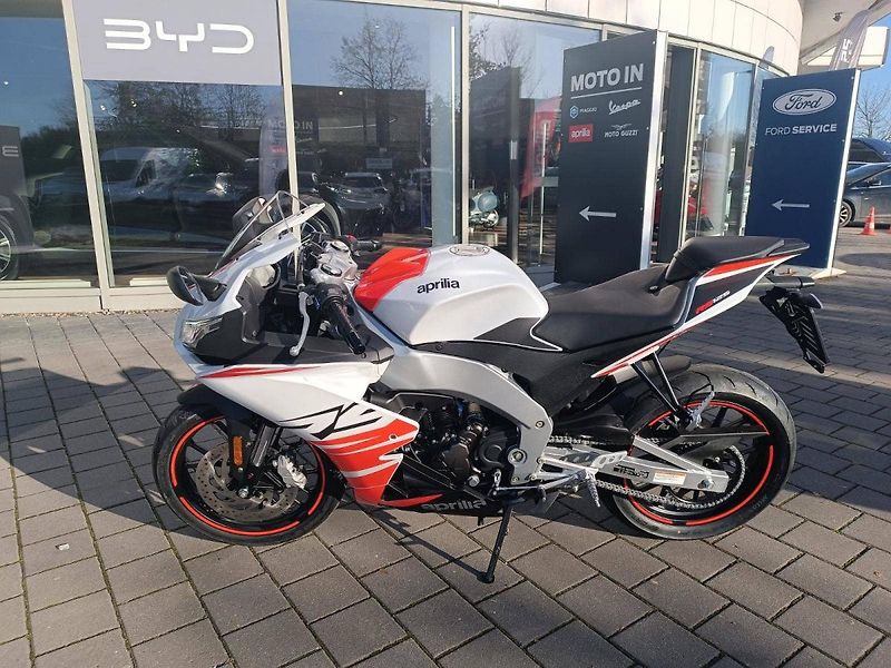Aprilia RS 125 (2025) Kingsnake White (sleva 10.000. - fotka 10 z 11
