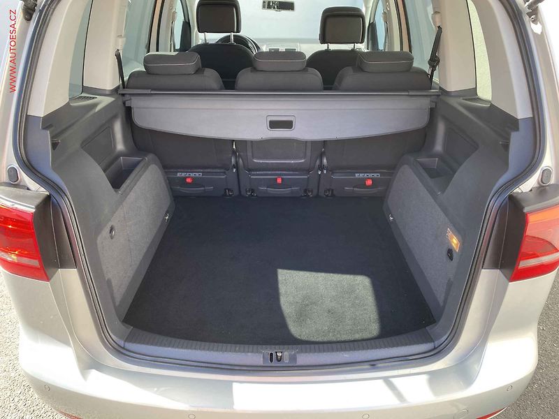 Volkswagen Touran (2014) 2.0TDi, CUP - fotka 7 z 16