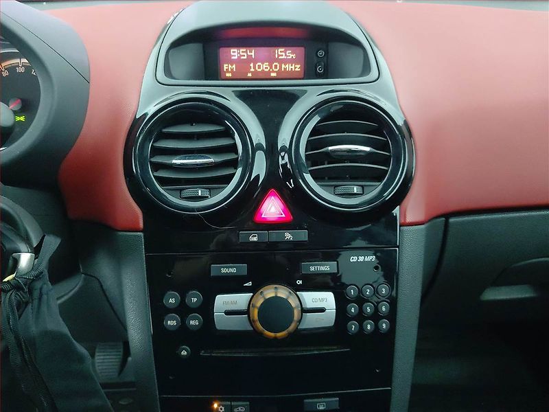 Opel Corsa (2007) 1.2, nová STK, za super cenu - fotka 12 z 16