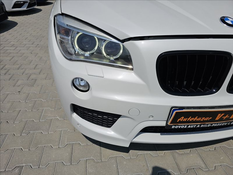 BMW X1 2,0 XDRIVE 28i AUTOMAT TOP - fotka 43 z 46