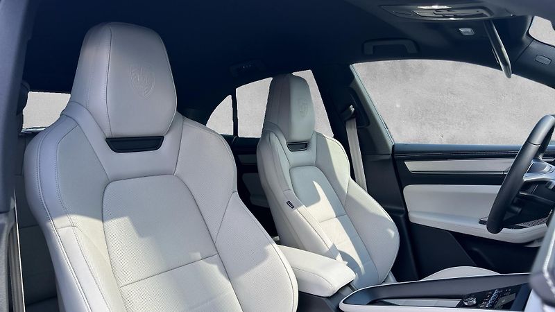 Porsche Macan 4S - fotka 17 z 29