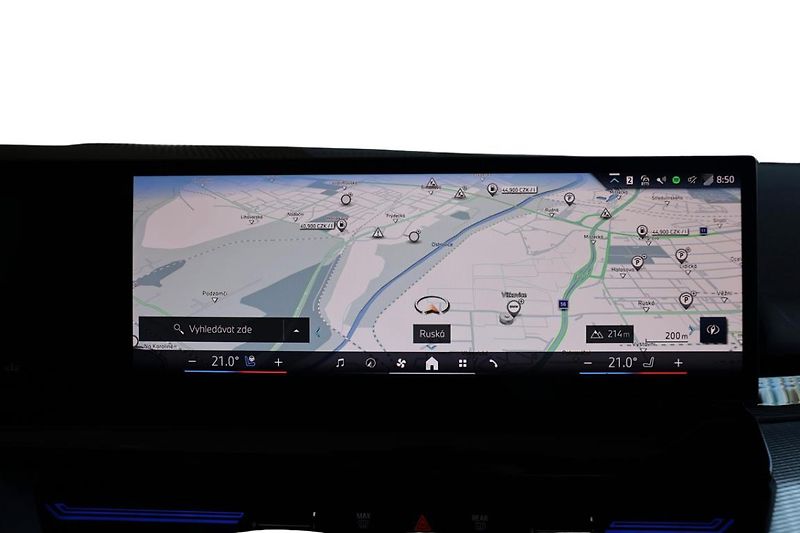 BMW Řada 5 520d xDrive - fotka 11 z 32