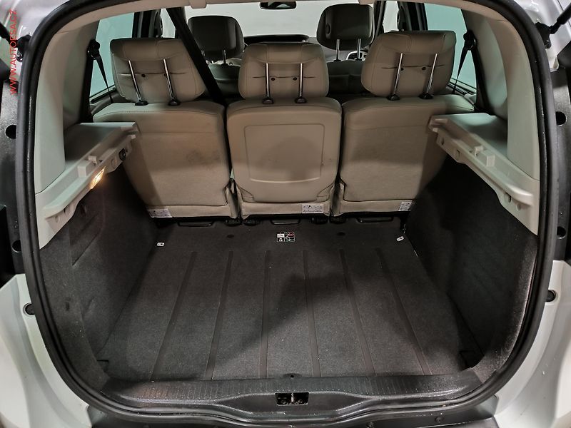 Renault Mégane (2009) 1.9dCi, AC, kůže - fotka 7 z 17