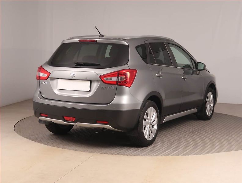 Suzuki SX4 S-Cross (2019) 1.4 BoosterJet, Serv.kniha - fotka 5 z 15
