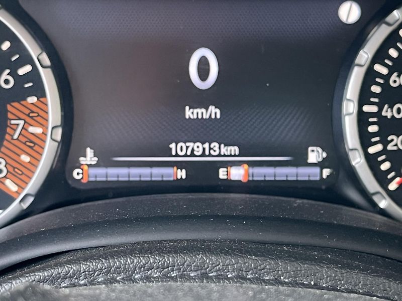Jeep Renegade 1.0 T  6M ČR 1.MAJ. SERVISKA  - fotka 23 z 31