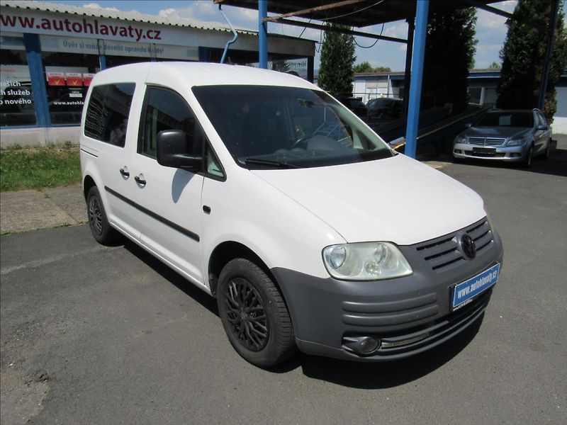 Volkswagen Caddy 1,9 TDi 77kW 5 míst - fotka 3 z 29
