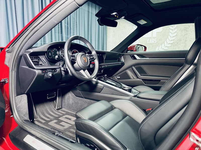 Porsche 911 (2020) CARRERA*4S*CZ*REZERVACE* - fotka 19 z 42