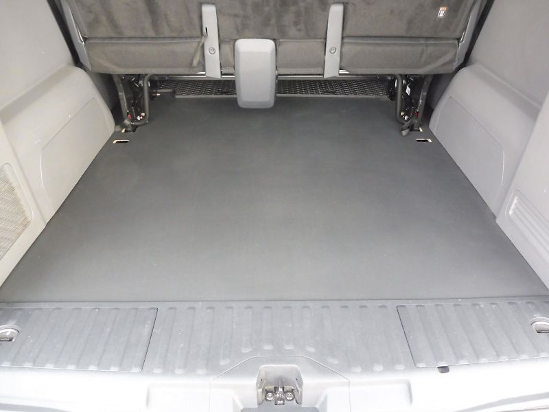 Volkswagen Caravelle (2026) Style DR 2,0 TDI 125kW 8AUT 4M - fotka 25 z 31
