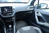 Peugeot 2008 (2018) 1.2 PureTech, Automat - náhled 8