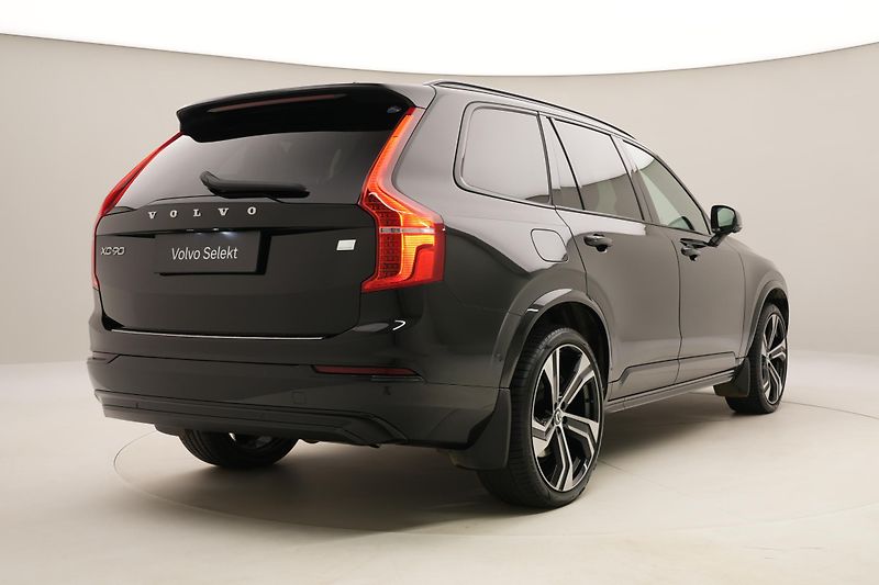 Volvo XC90 T8 AWD RECHARGE REZERVACE - fotka 13 z 74