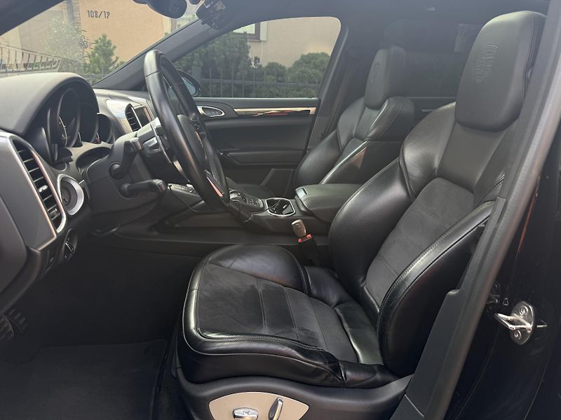 Porsche Cayenne (2018) - fotka 12 z 13